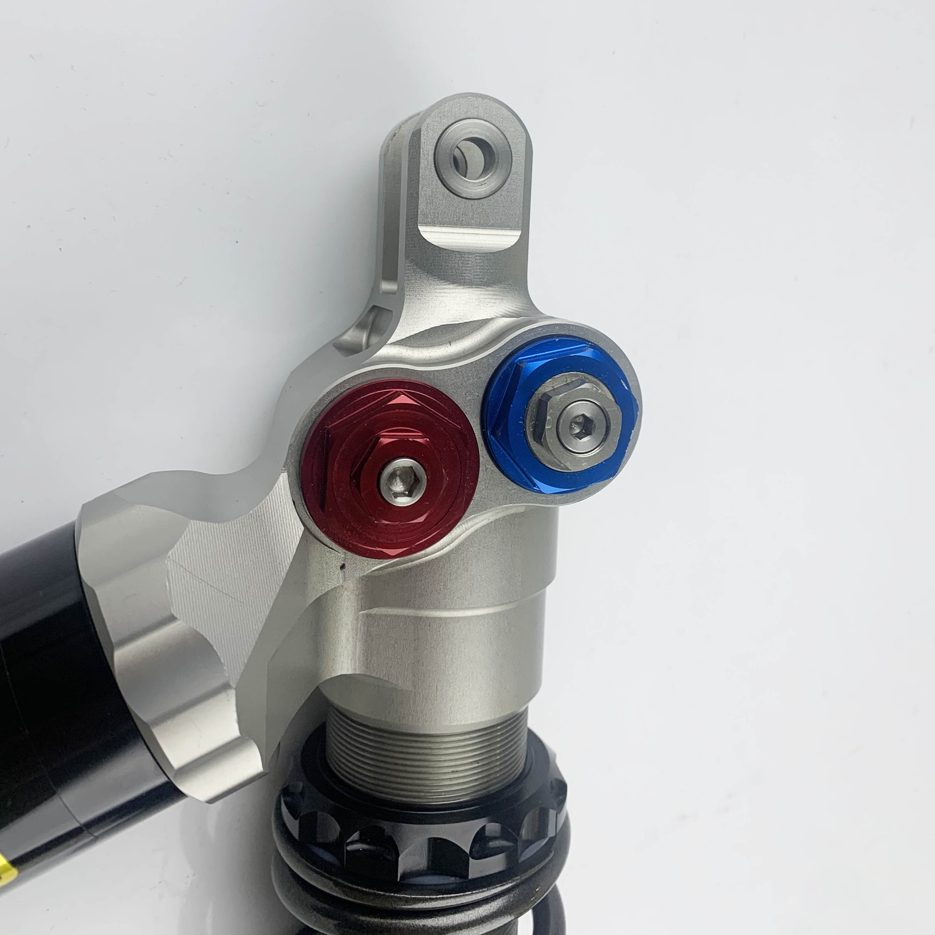 Motorfiets achtervering schokd - Motorcycle Gear With Airbag recensie en prijs